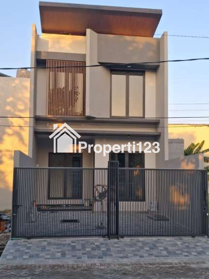 Rumah Baru Minimalis Modern Di Manyar Jaya Sukolilo Surabaya - 1