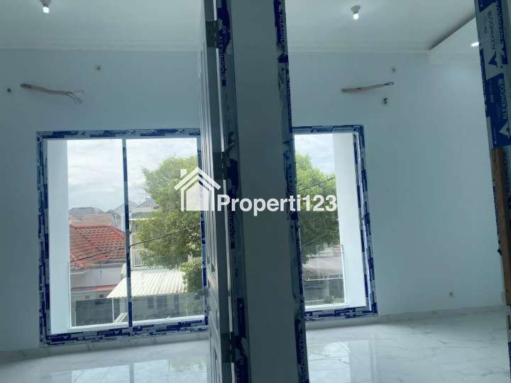 Rumah Baru Gress Bukit Palma Citraland Surabaya Barat - 13