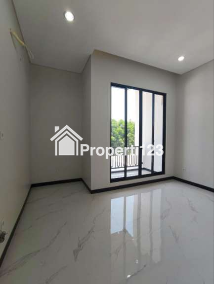 Rumah Baru Minimalis Modern Di Perumahan Pantai Mentari Kenjeran Surabaya - 11