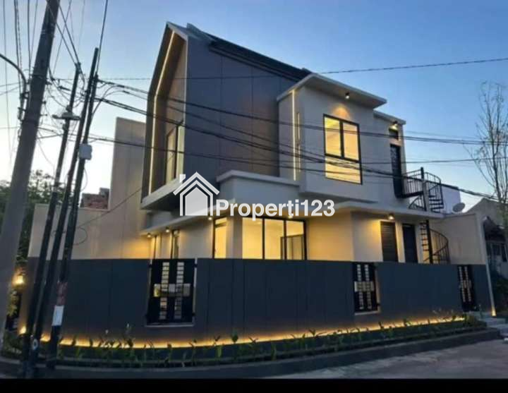 Rumah Baru Hook Scandinavian Style Di Babatan Pantai Mulyorejo Surabaya Timur - 2