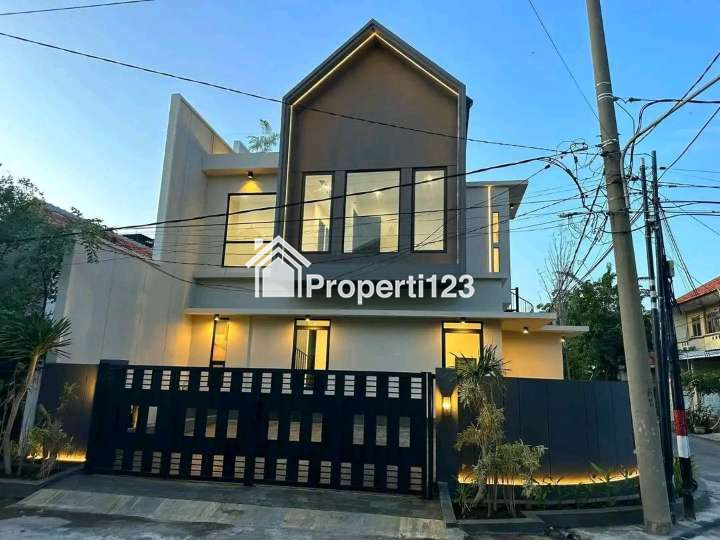 Rumah Baru Hook Scandinavian Style Di Babatan Pantai Mulyorejo Surabaya Timur - 3