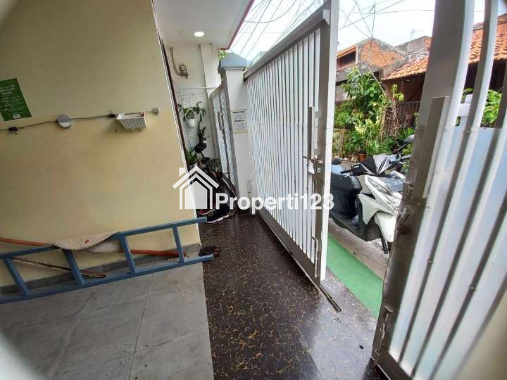Jual rumah di dekat Komplek Abadi, Duren Sawit, Dekat RS Duren Sawit. - 11