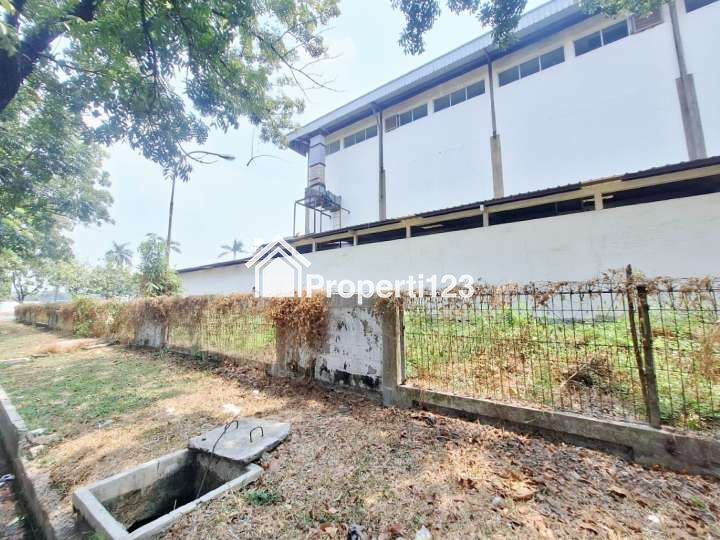 Gudang Ex Pabrik Hoek Kawasan Industri Jababeka Cikarang Utara - 11