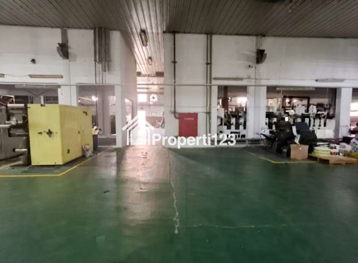 Gudang Ex Pabrik Hoek Kawasan Industri Jababeka Cikarang Utara - 5