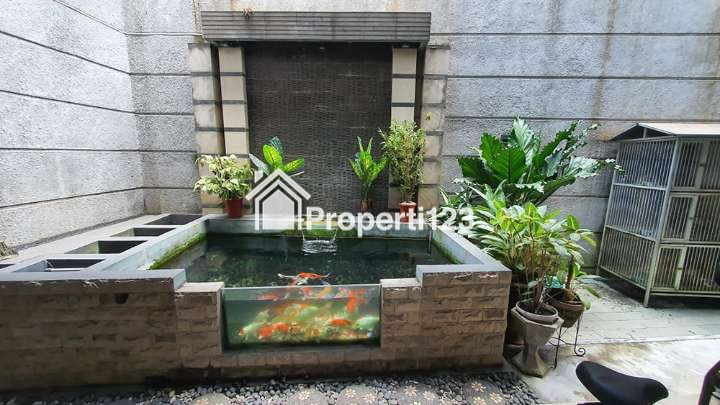 Rumah Minimalis Modern Semi Furnished 6 Kamar Tidur 6 Kamar Mandi Garasi Carport  Harga di Bawah Pasar Lokasi Premium di Sayap Jl. Riau Bandung - 13