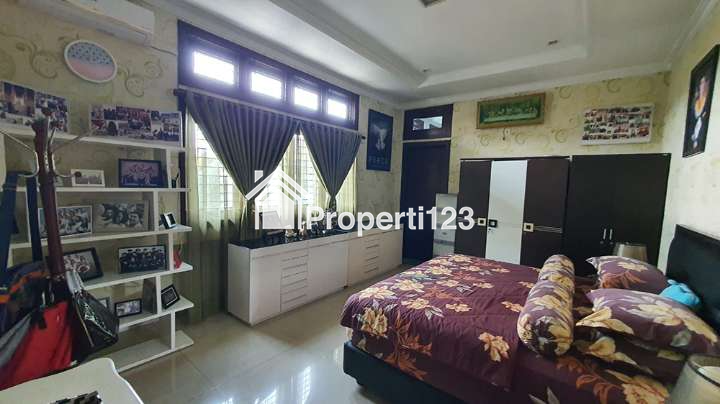 Rumah Minimalis Modern Semi Furnished 6 Kamar Tidur 6 Kamar Mandi Garasi Carport  Harga di Bawah Pasar Lokasi Premium di Sayap Jl. Riau Bandung - 7