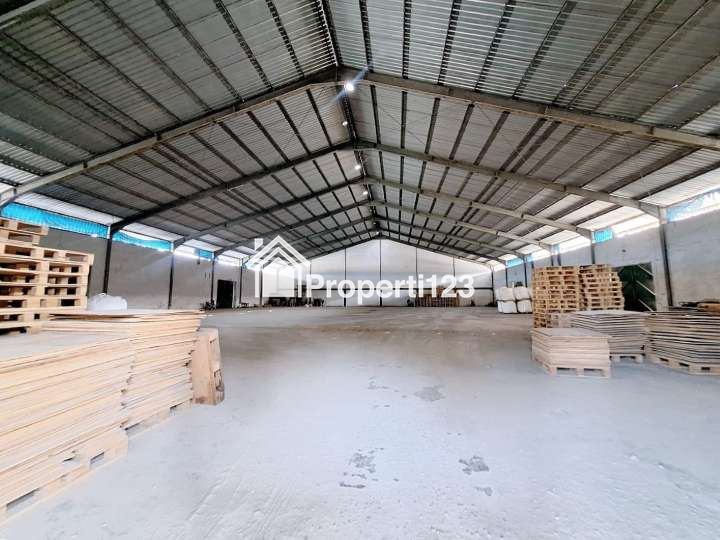 Gudang Ex Pabrik Dalam Kawasan Industri Lippo Cikarang - 4