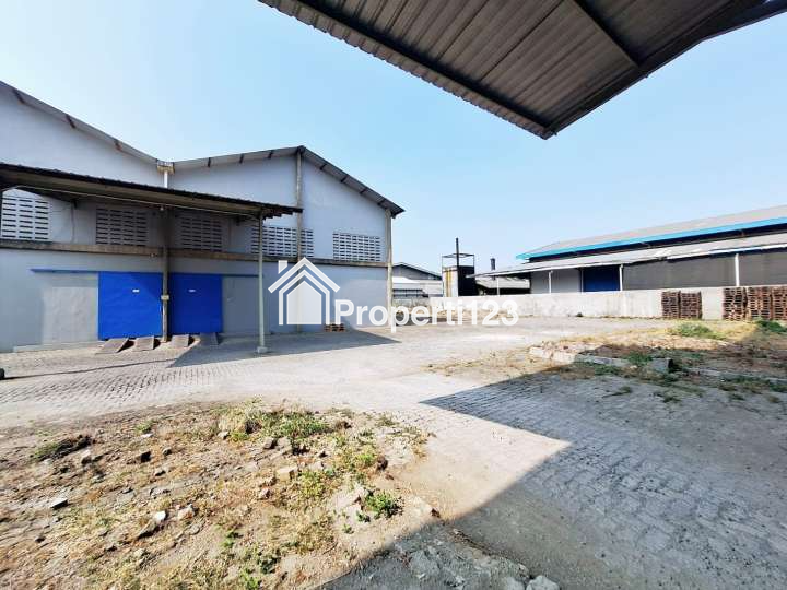 Gudang Ex Pabrik Dalam Kawasan Industri Lippo Cikarang - 10