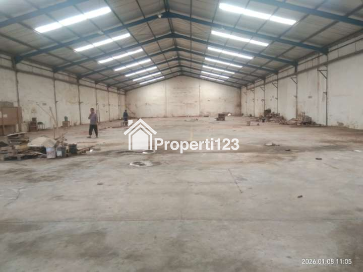 GUDANG INDUSTRI MURAH DI AREA PERGUDANGAN SURYA INTI WARU JUANDA SIDOARJO - 1