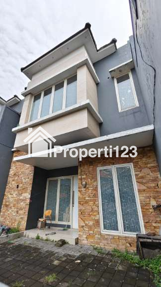 Rumah Minimalis Di Karah Agung Jambangan Surabaya Selatan - 2