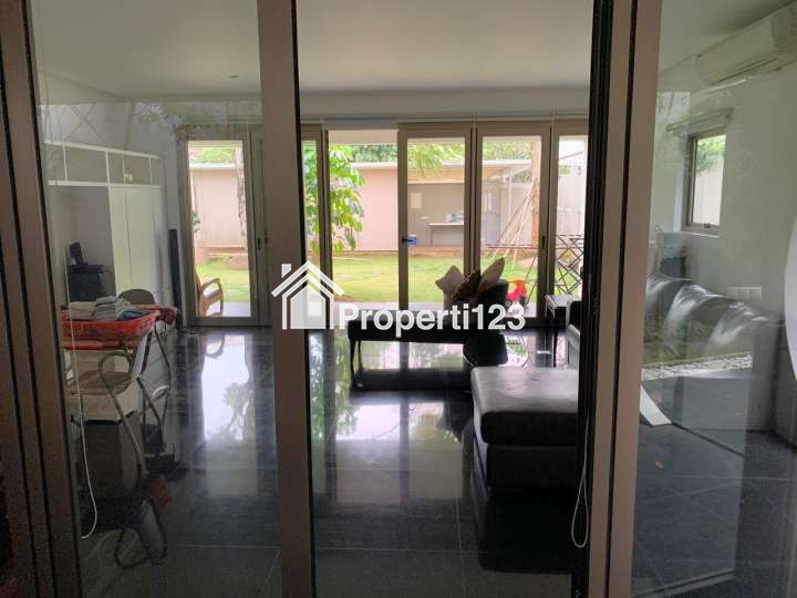 Rumah Hoek Siap Huni Villa Gading Indah Kelapa Gading Jakarta Utara - 5