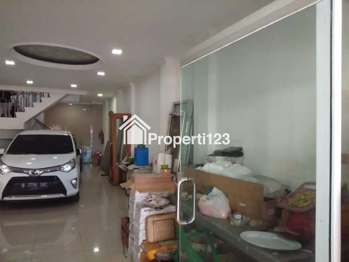 Dijual Cepat Ruko Gandeng di Duta Square, Jl. Pangeran Tubagus Angke, Jakarta Barat - 5