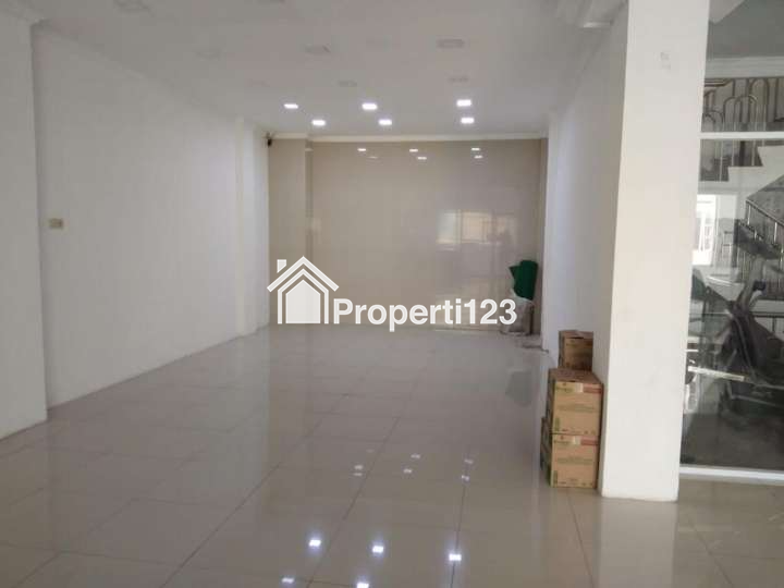 Dijual Cepat Ruko Gandeng di Duta Square, Jl. Pangeran Tubagus Angke, Jakarta Barat - 3