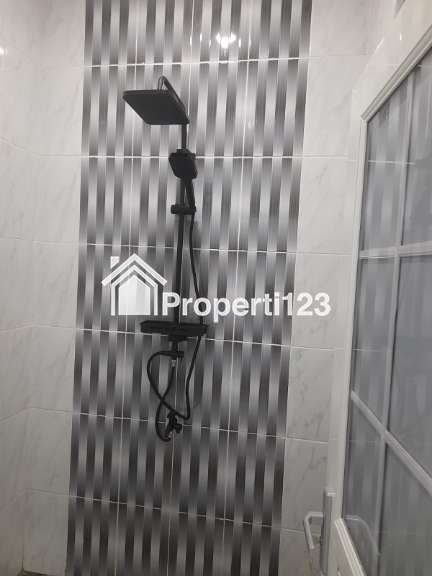 Dijual Rumah lama dan dibangun kembali seperti baru lagi. - 10