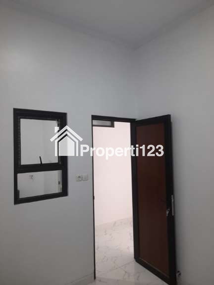 Dijual Rumah lama dan dibangun kembali seperti baru lagi. - 12