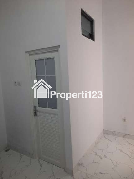 Dijual Rumah lama dan dibangun kembali seperti baru lagi. - 13