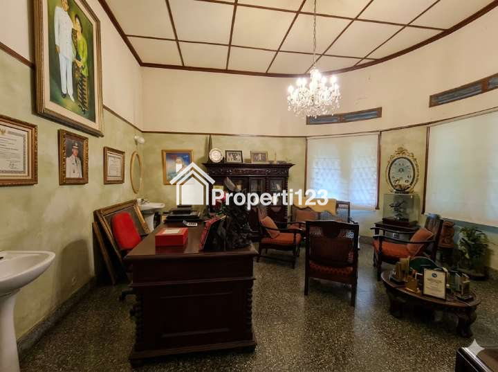 Rumah Heritage Commercial Area Cisangkuy Bandung – Suitable for Cafe & Guesthouse - 4