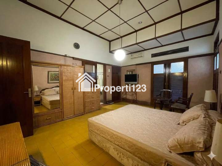 Rumah Heritage Commercial Area Cisangkuy Bandung – Suitable for Cafe & Guesthouse - 7