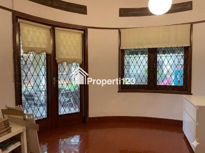 Rumah Heritage Commercial Area Cisangkuy Bandung – Suitable for Cafe & Guesthouse - 6