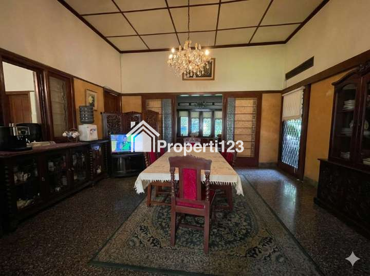 Rumah Heritage Commercial Area Cisangkuy Bandung – Suitable for Cafe & Guesthouse - 5