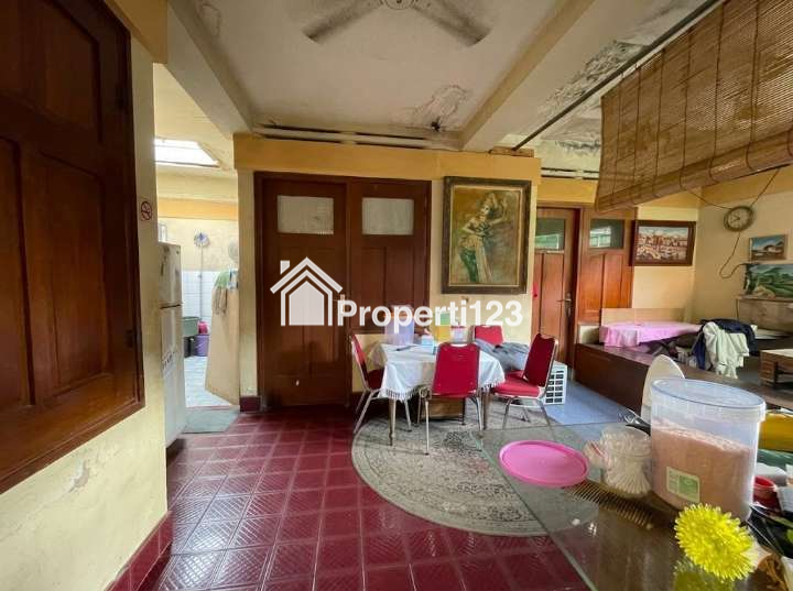 Rumah Heritage Commercial Area Cisangkuy Bandung – Suitable for Cafe & Guesthouse - 11