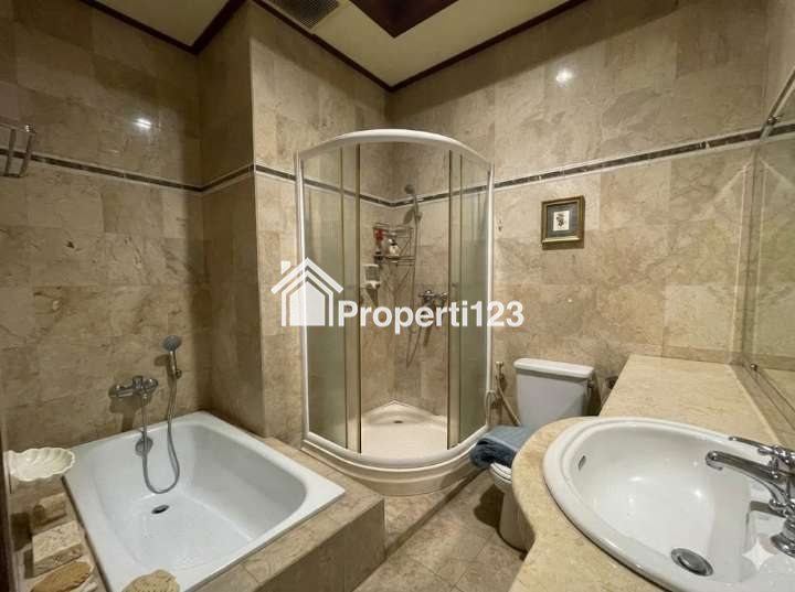 Rumah Heritage Commercial Area Cisangkuy Bandung – Suitable for Cafe & Guesthouse - 9
