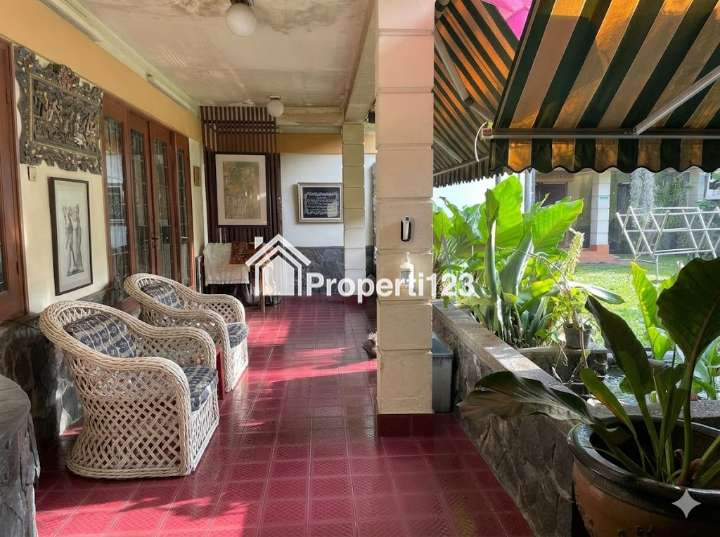 Rumah Heritage Commercial Area Cisangkuy Bandung – Suitable for Cafe & Guesthouse - 3