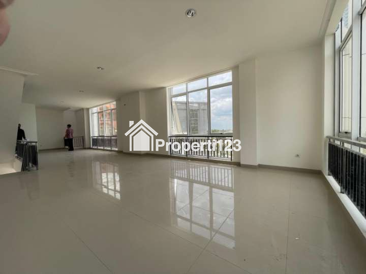 Dijual RUKAN LA RIVIERA, KOTA BELANDA, PIK 2, Tangerang - 20
