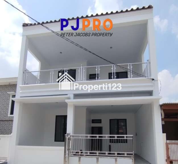 Dijual Rumah Full Renovasi Siap Huni di Harapan Indah 1 Bekasi - 1