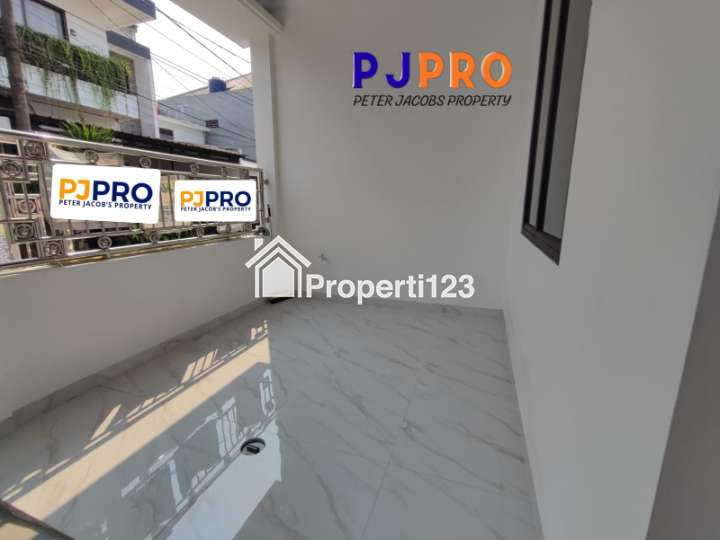 Dijual Rumah Full Renovasi Siap Huni di Harapan Indah 1 Bekasi - 5