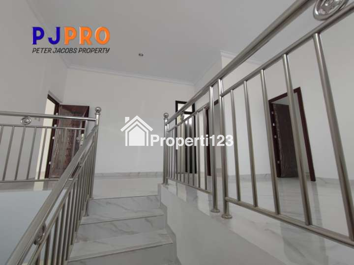 Dijual Rumah Full Renovasi Siap Huni di Harapan Indah 1 Bekasi - 15