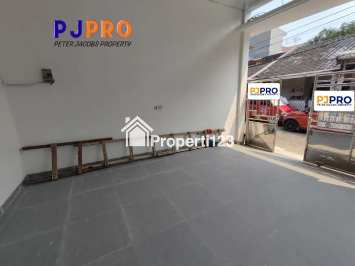 Dijual Rumah Full Renovasi Siap Huni di Harapan Indah 1 Bekasi - 4