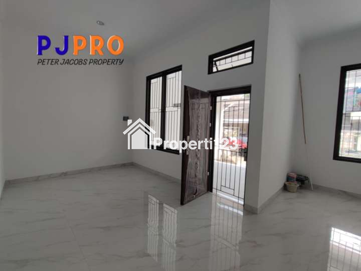 Dijual Rumah Full Renovasi Siap Huni di Harapan Indah 1 Bekasi - 6