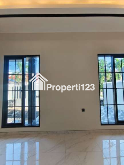 Rumah Baru Grees Lokasi Manyar Jaya Surabaya - 4