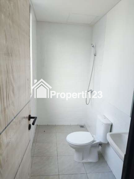 DISEWAKAN RUMAH 2 LANTAI DI CENDANA ESSENCE EAST LIPPO KARAWACI - 9