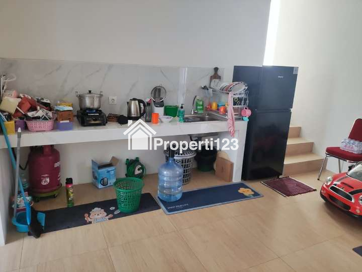 DISEWAKAN RUMAH 2 LANTAI DI CENDANA ESSENCE EAST LIPPO KARAWACI - 3