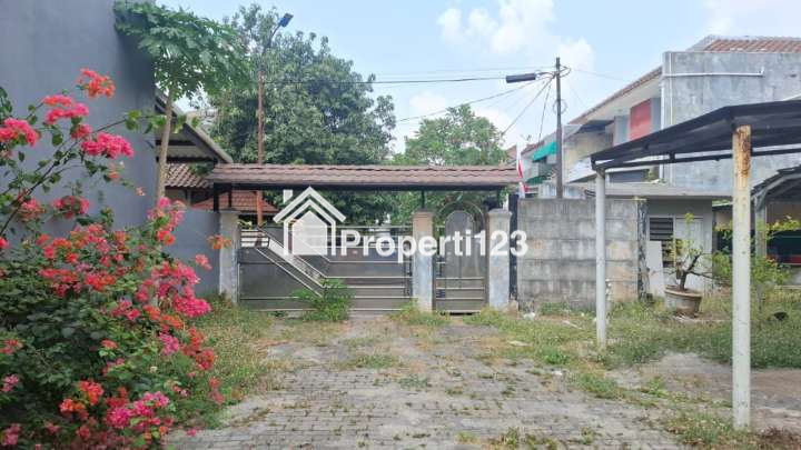 Tanah Bawah NJOP Bonus Bangunan Taman Modern Cakung Jakarta Timur - 9
