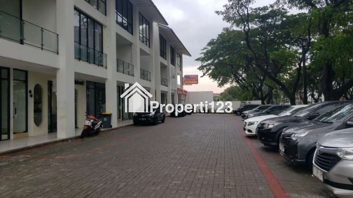 Dijual Ruko Hive Himalaya di Jl. Boulevard Palem Raya - 6