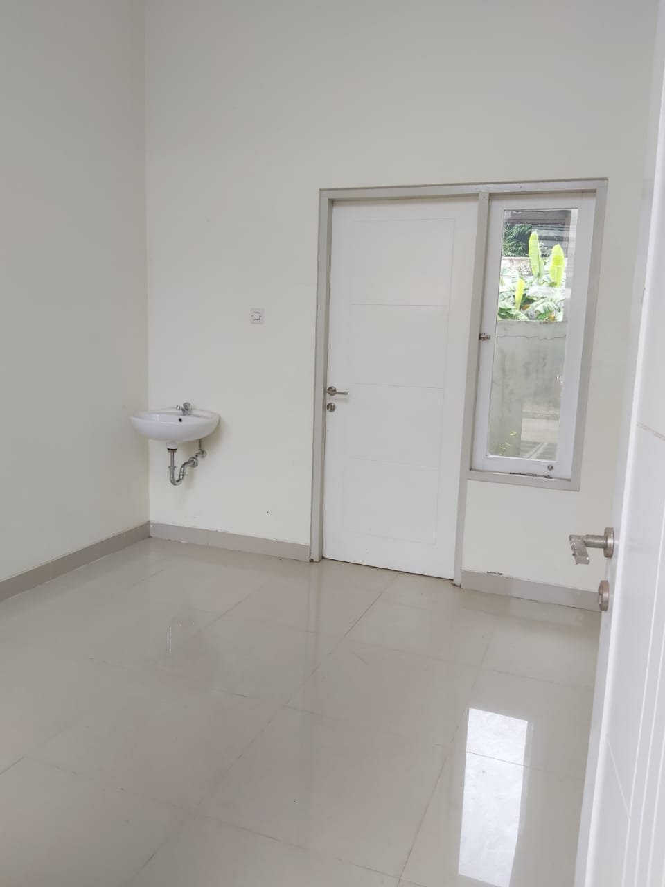 Dijual Rumah Cluster Baru Murah Siap Huni Plus Area Taman Tambahan Cocok Untuk Pribadi atau Investasi Harga Nego! - 2