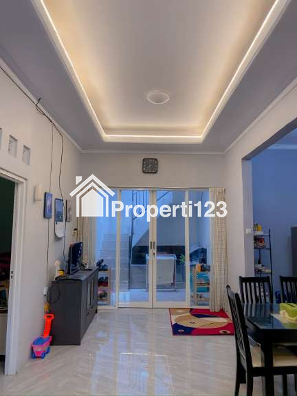 Rumah Murah Full Furnished Di Perum Kebraon Surabaya Selatan - 5