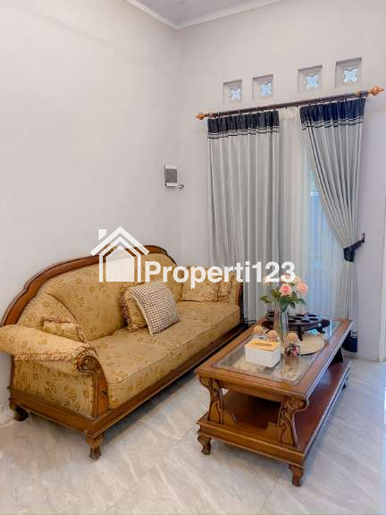 Rumah Murah Full Furnished Di Perum Kebraon Surabaya Selatan - 11