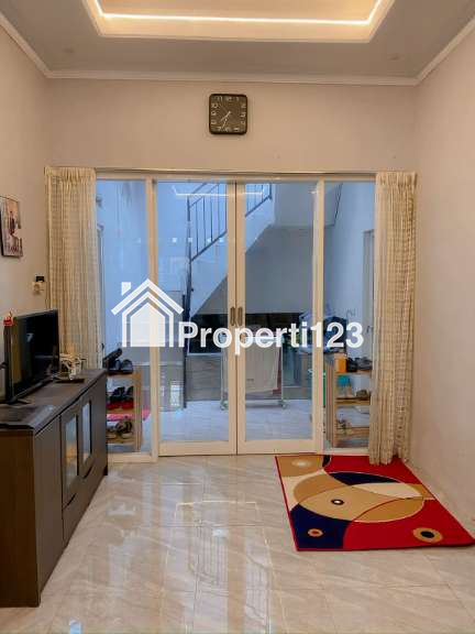 Rumah Murah Full Furnished Di Perum Kebraon Surabaya Selatan - 4