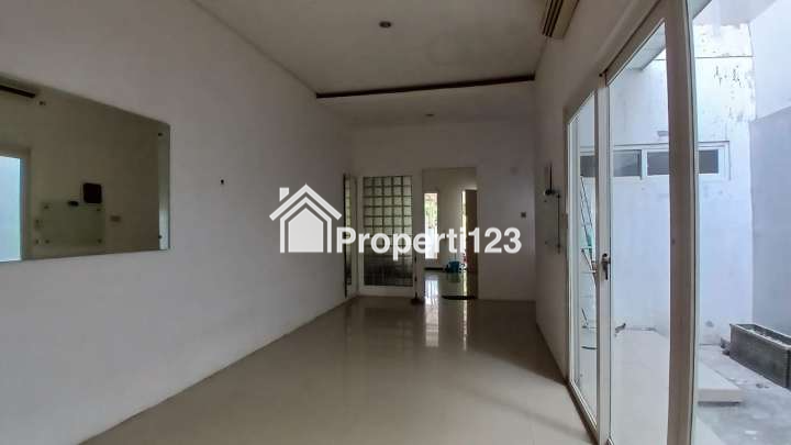 Disewakan Rumah Siap Huni Di Gayung Kebonsari Surabaya Selatan - 2