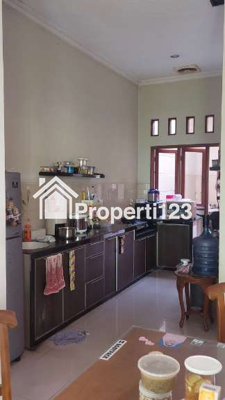 Rumah Bojong Rawalumbu Kota Bekasi - 8