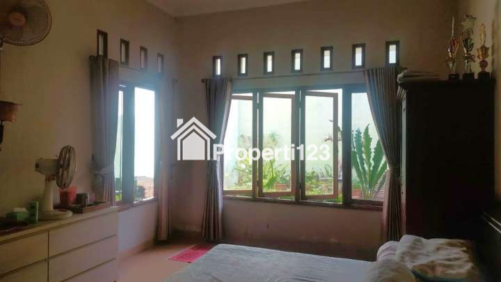 Rumah Bojong Rawalumbu Kota Bekasi - 9