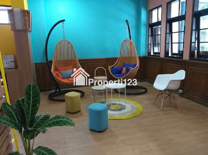 Dijual Hotel Aktif Mainroad Cihampelas Bandung - Strategis Dekat Ciwalk & PVJ, Siap Operasi! - 4