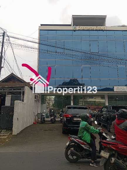Dijual Ruko Kantor Full Furnished 3,5 Lantai di Pejaten - Siap Pakai - 1