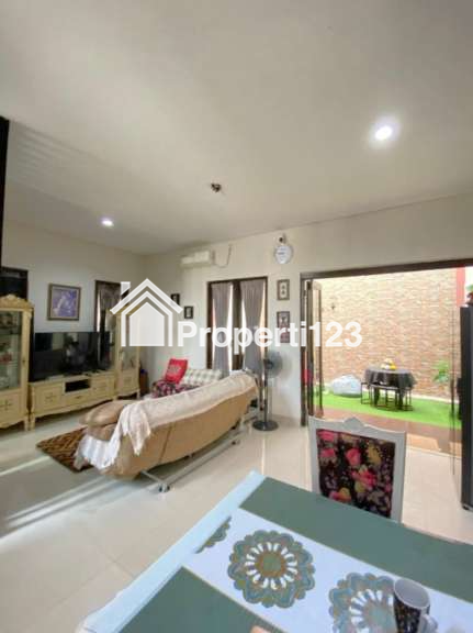 Rumah Hoek Samping Taman Asera One South Harapan Indah Bekasi - 5