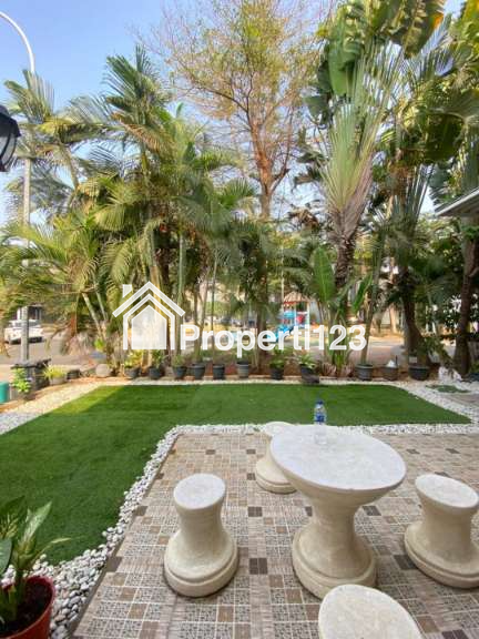 Rumah Hoek Samping Taman Asera One South Harapan Indah Bekasi - 19