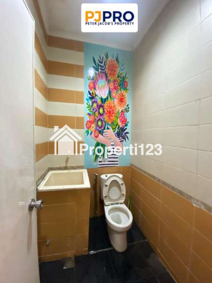 Dijual Ruko Heliconia Harapan Indah 3 Lantai Siap Pakai - 8